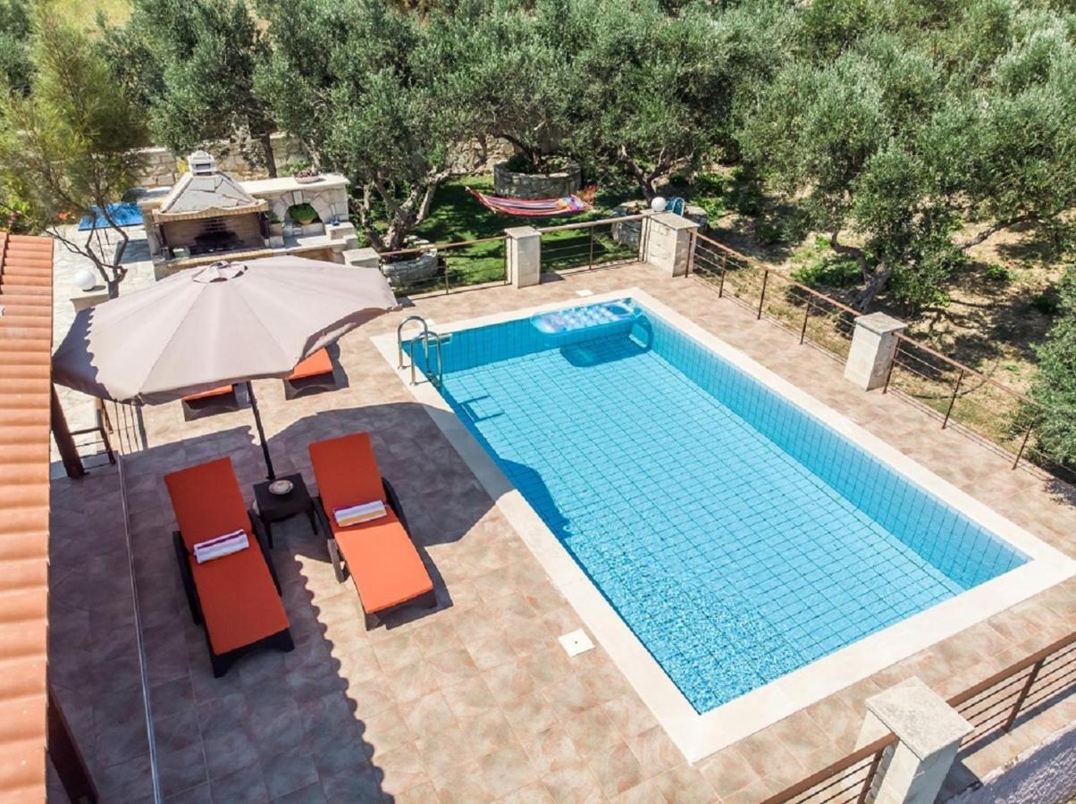 Villa Chara Chania Agia Marina  Exterior photo